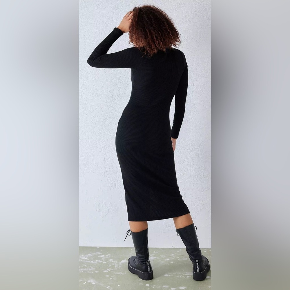 UO Danity Ribbed Shirt Midi Dress in Black size Small - Picture 3 of 4